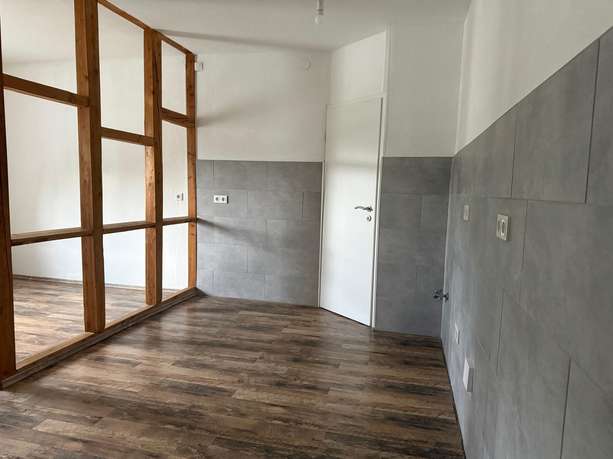 Große 4-Zimmer-Wohnung im Zentrum von Lennestadt-Meggen in 57368 Lennestadt-Meggen von Hundem-Lenne-Immobilien GmbH
